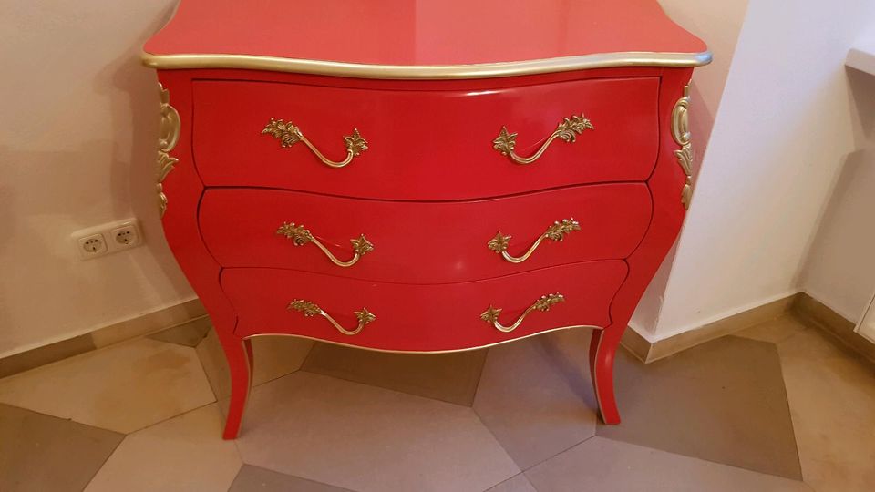 Wunderschöne Kommode im Barock Stil, rot 87x 91cm Rot, Sideboard, in Bad Honnef