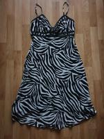 Kleid schwarz-weiß Größe 38 Berlin - Biesdorf Vorschau