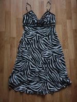Kleid schwarz-weiß Größe 38 Berlin - Biesdorf Vorschau