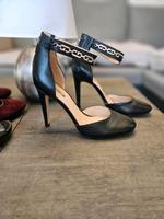 GUESS  HIGH HEELS Nordrhein-Westfalen - Herford Vorschau