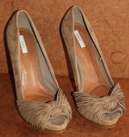 beige Pumps / High Heels ~ ZARA Basic ~ Gr. 38 ~ neuwertig Nordrhein-Westfalen - Hürth Vorschau