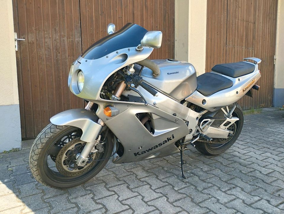 Kawasaki ZXR 750 J in Münchberg