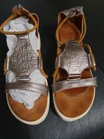 Sandalen Kämpgen handmade Gr 41 bronze, neuwertig Saarland - Bexbach Vorschau