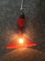 Deckenlampe Rot Metallschirm siebartig Spiralkabel Hessen - Herborn Vorschau