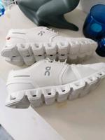 ❤️ on cloud running Laufschuhe 38,5 neu Bayern - Sulzbach-Rosenberg Vorschau