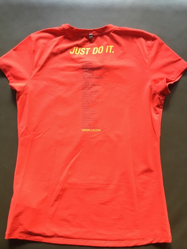 TShirt Nike Sport in Herbertingen