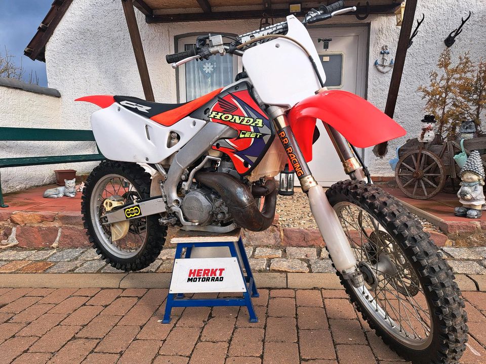 Honda CR 250 ccm 1998 2 Takt KX RM YZ in Meisdorf