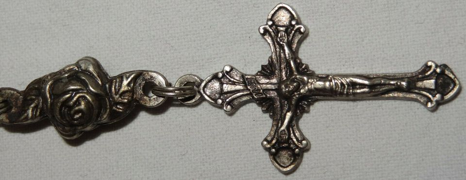 DP Rosenkranz 10er Kreuz aus Metall Anhänger in Rosendekor 10 Per in Urbar