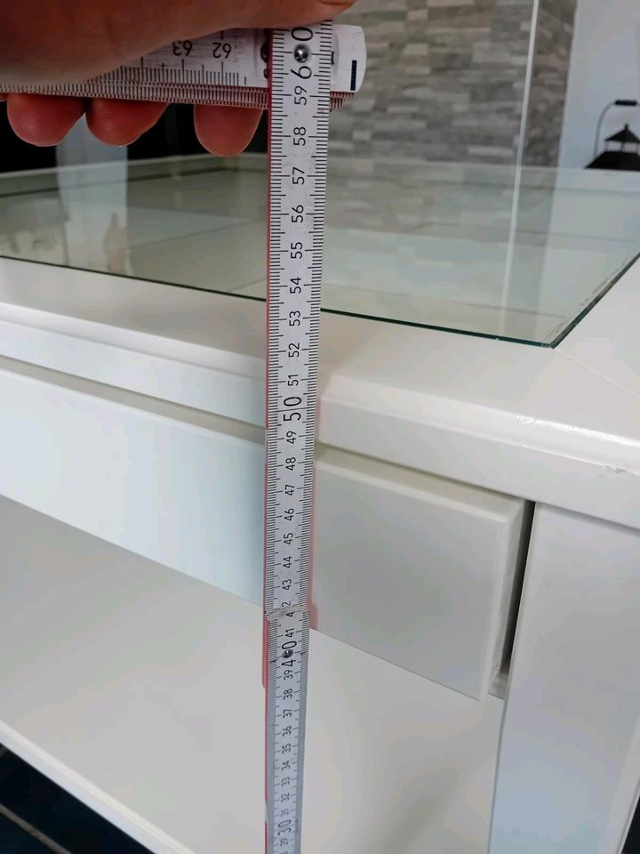 Hemnes weißer Couchtisch Wohnzimmer Tisch Glastisch in Ratingen