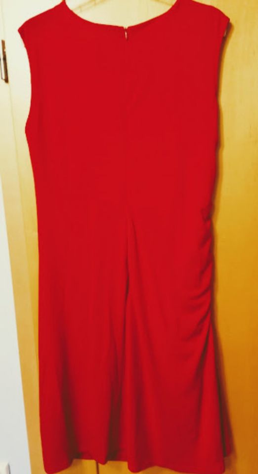Kleid von Up2Fashion in rot, Größe 42, sehr gut erhalten in Kirschau