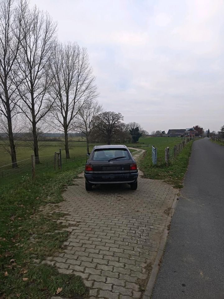 Opel Astra F CC 1,6 in Wesel