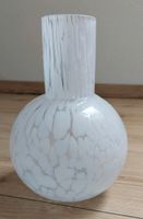 Transparente Vase mit weißem Punktemuster Baden-Württemberg - Crailsheim Vorschau