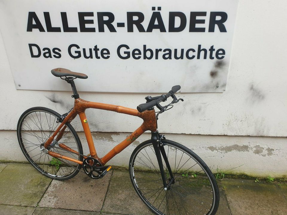 BAMBUSRAD 28 Zoll Crossrad  Wie Neu [ NP 1600€ ] in Langwedel