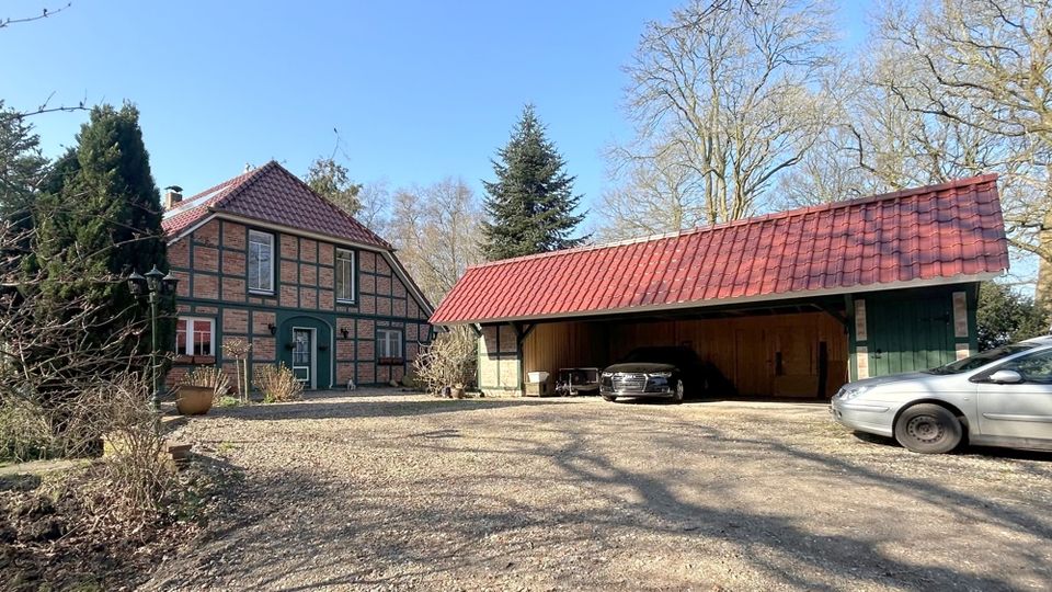 Charmantes Fachwerk-Wohnhaus in herrlicher, ländlicher Alleinlage in Bad Zwischenahn-Kayhauserfeld in Bad Zwischenahn