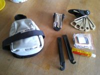 Fahrrad Werkezeugtasche mit Werkzeug und Flickzeug zu verkaufen g Bayern - Buxheim Vorschau