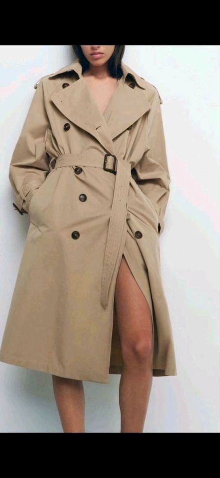 Zara oversised Trenchcoat Gr.S in Meerbusch