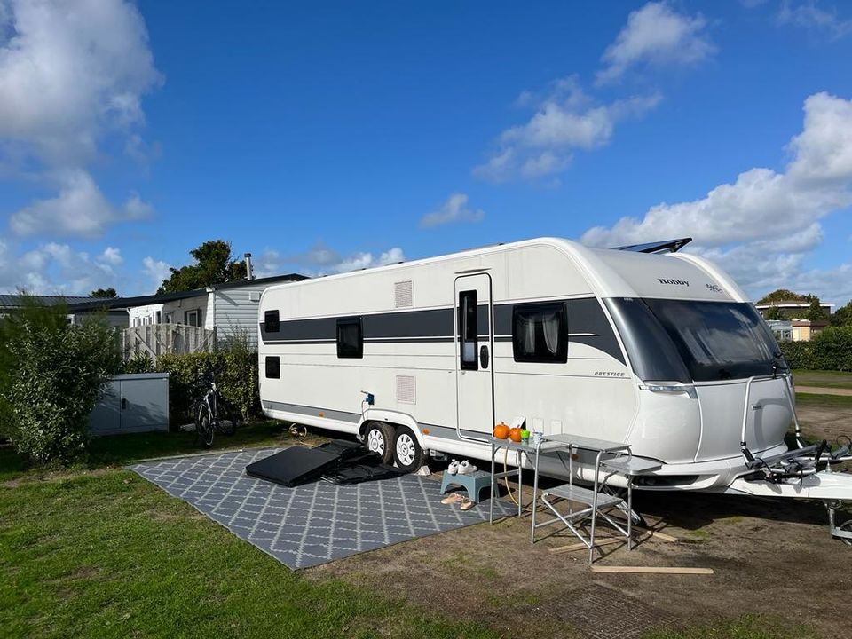 Wohnwagen Hobby Prestige 720 KWFU 2021, 2500 kg in Düsseldorf