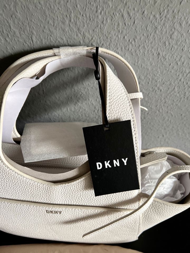 DKNY echtes Leder, Damen Umhängetasche in Frankfurt am Main
