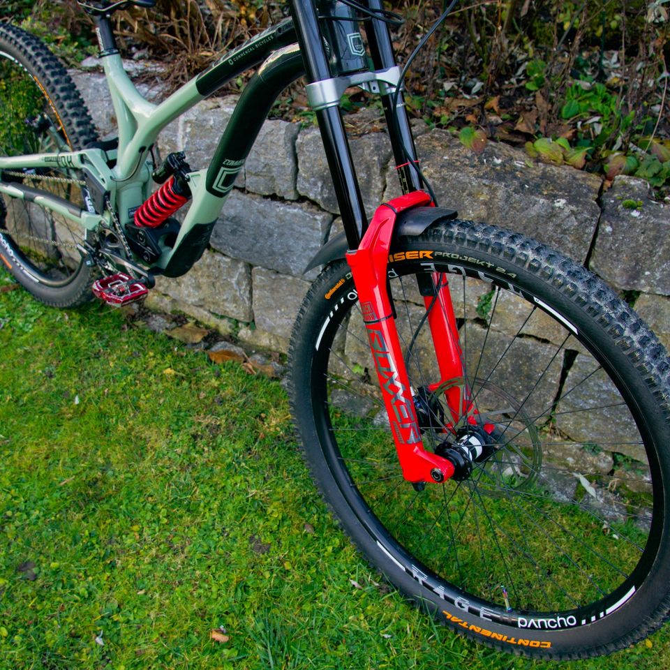 Commencal Supreme v4 Mullet “L” in Zusmarshausen