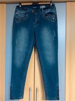 *NEU* Damen Jeans mit Strasssteinen Größe 38 Hessen - Weilrod  Vorschau