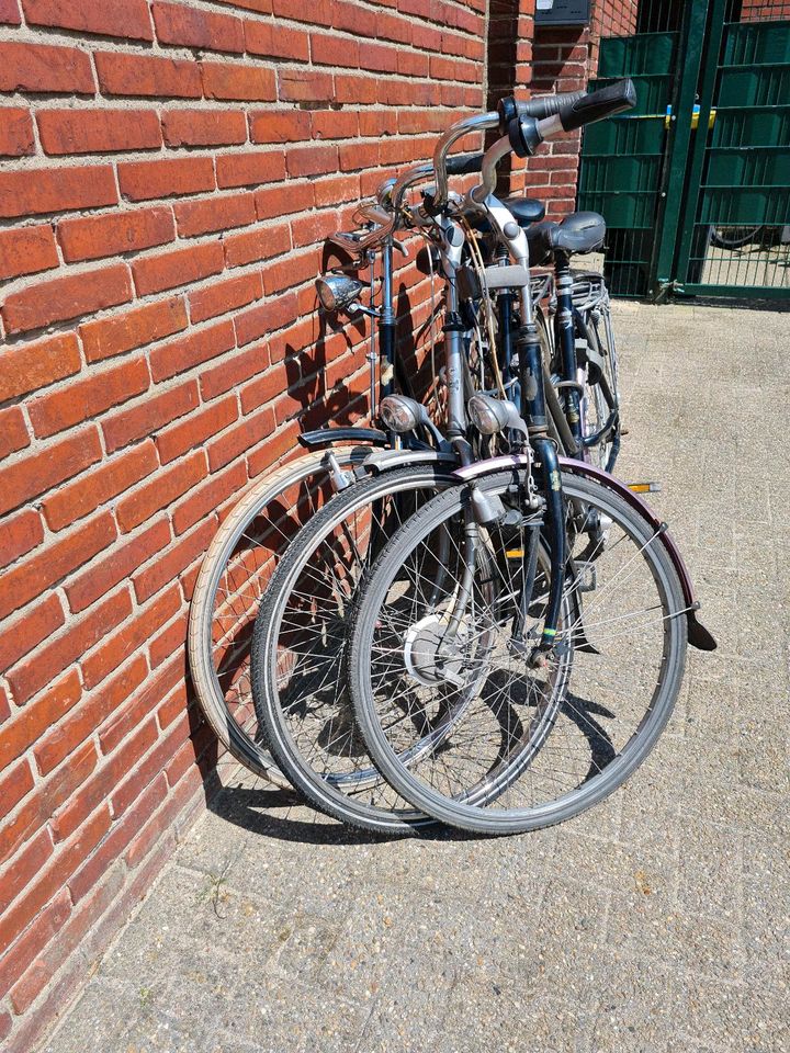 Drei alte Fahrräder in Stadtlohn