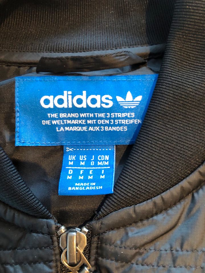 Adidas Jacke in Neuwied