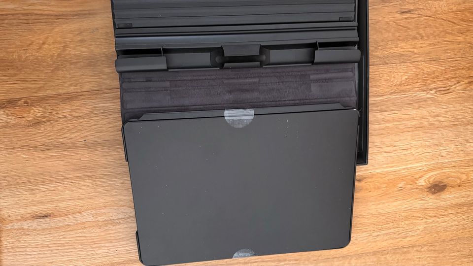 Kensigton Key Folio Bluetooth Tastatur iPad Air Neu in Köln