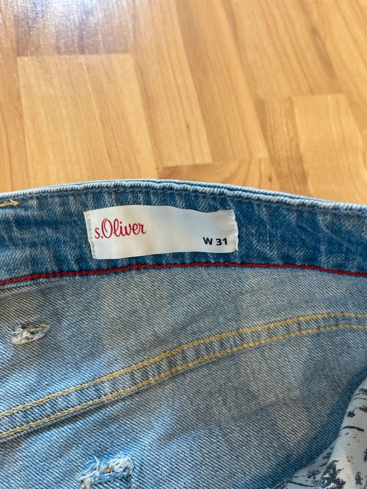 S.Oliver kurze Jeans Short gr. 31 in Straelen