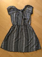 Sommer Kleid schwarz weiß gemustert Gr. 164 Mädchen Nordrhein-Westfalen - Pulheim Vorschau