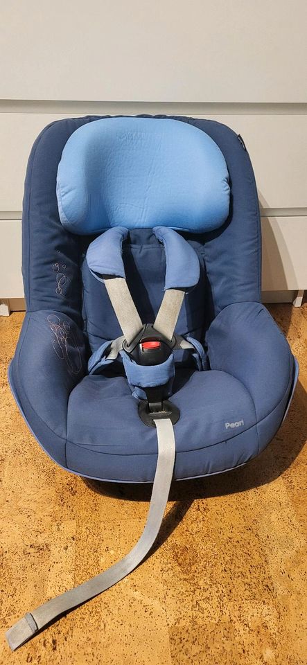 Maxi Cosi Pearl Kindersitz mit Basisstation in Bovenden