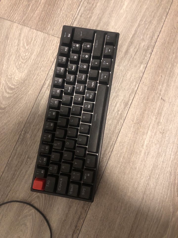 Red Switch Keyboard in München