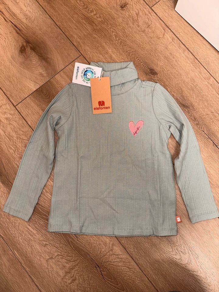 Elefanten Rollkragenpullover Langarmshirt Neu! Gr.98/104 in  Nordrhein-Westfalen - Mettmann | Babykleidung Größe 98 kaufen | eBay  Kleinanzeigen ist jetzt Kleinanzeigen | Rundhalsshirts