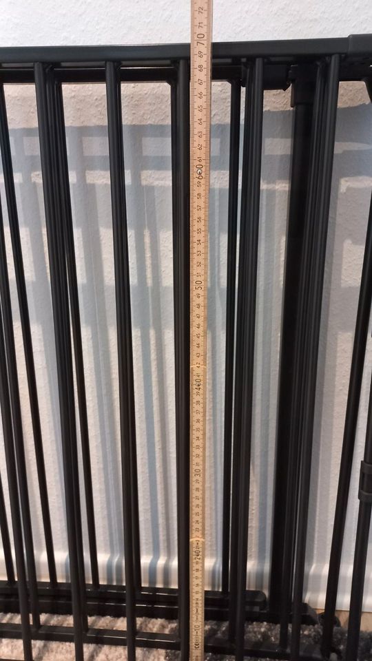 Kaminschutzgitter Metall schwarz mit Tür(H:70 / B:3x75 + 2x35) in Schlüchtern