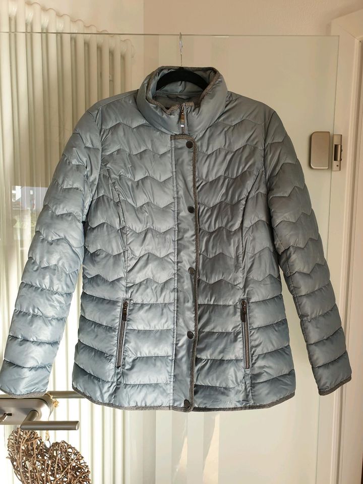 Steppjacke Damen Gr.42 C&A wie neu in Gladenbach