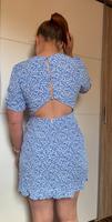 Kleid mit Cut-Out von NA-KD Sachsen - Hartha Vorschau