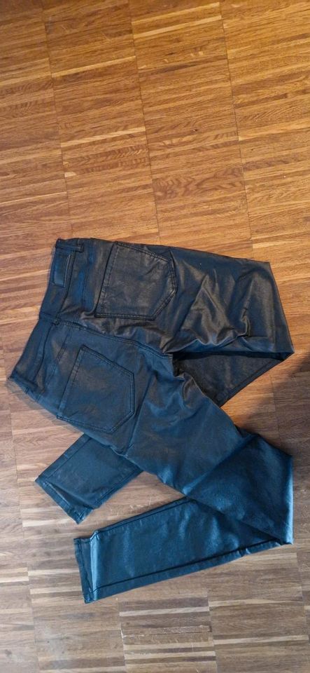 Lederhose Jeans Wetlook Only Vero XS 34 XXS 32 fetisch rave goth in Karlsruhe