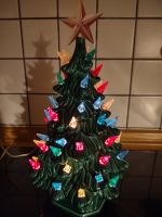 Beleuchteter Keramik-Weihnachtsbaum elektrisch 32cm hoch; retro Hessen - Twistetal Vorschau