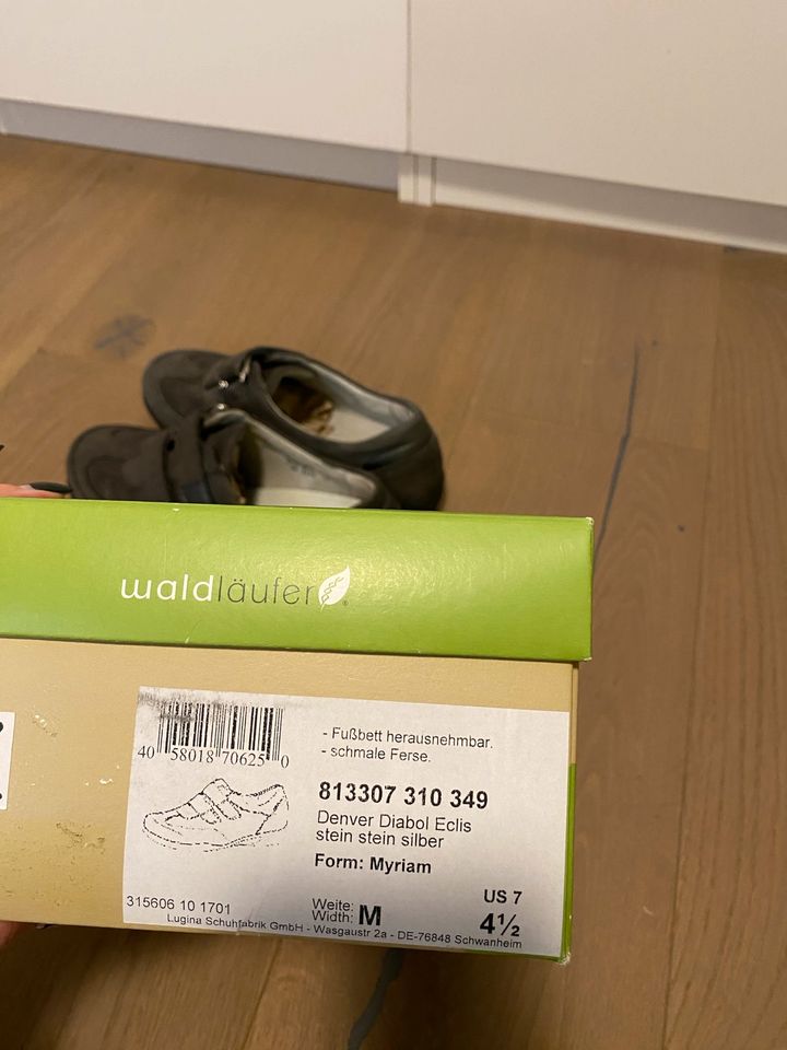 Waldläufer Klettschuh Damenschuh Nubukleder grau Gr. 37 top in Wölfersheim