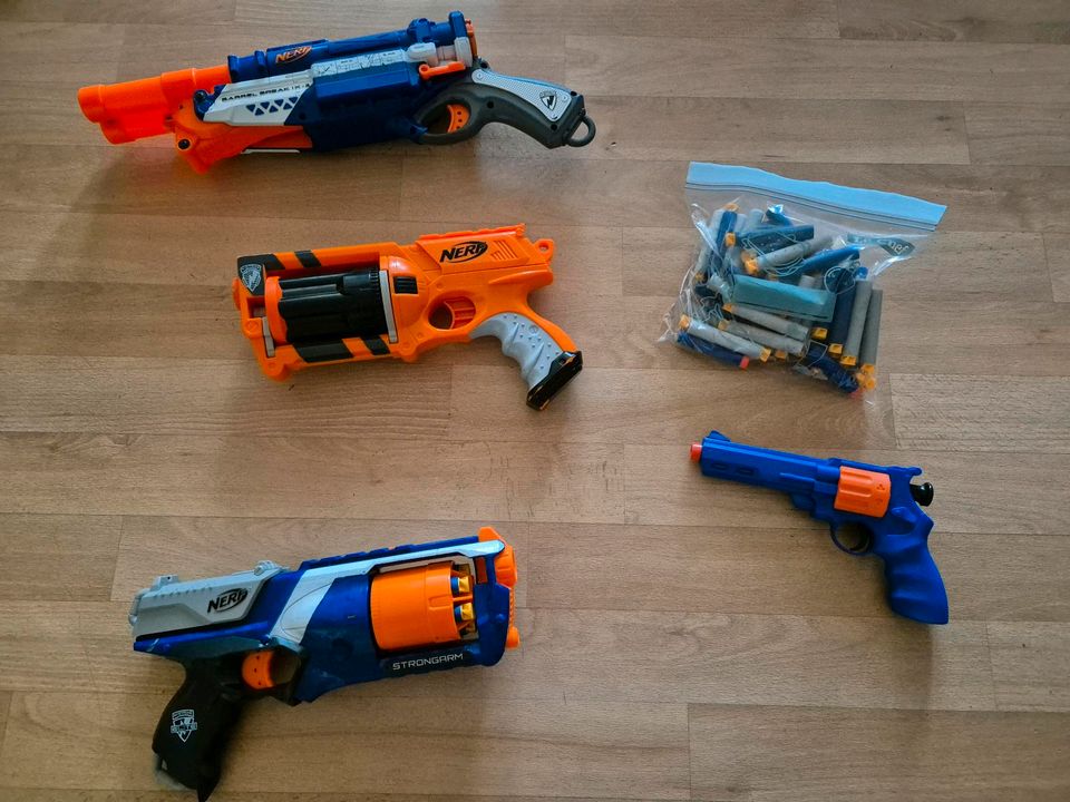 Nerf Pistolen dringend günstig zu verkaufen in Bergen auf Rügen