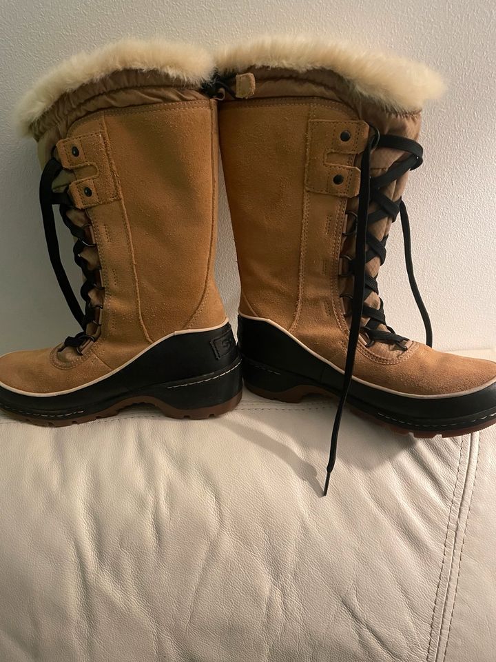 SOREL  Leder Gr 37 Winterstiefel in Frankfurt am Main