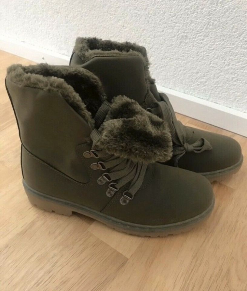 Winterboots Damenschuhe khaki 39 NEU in Konstanz