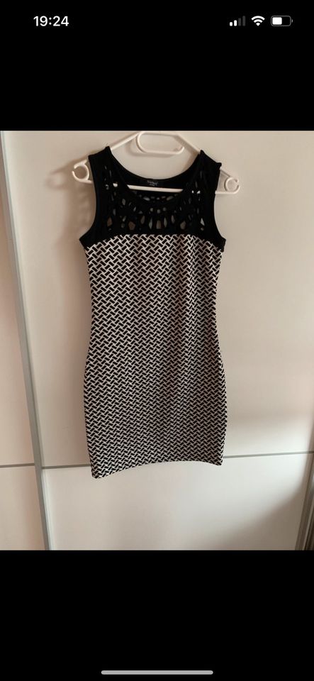 Kleid mini Gr 36 in Emmerting