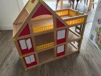 Puppenhaus aus Holz mit verschiedenen Zimmern/Möbeln Niedersachsen - Salzgitter Vorschau