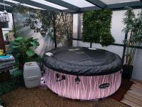 Whirlpool unter  Cabrio Lounge Terrassend, Dach zum aufschieben Nordrhein-Westfalen - Herten Vorschau