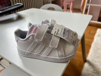 Adidas Kinderschuhe / Sneaker in Gr. 25 Nordrhein-Westfalen - Hürth Vorschau