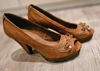 Tamaris Peeptoes Pumps Leder Damenschuhe Gr 40 Berlin - Steglitz Vorschau