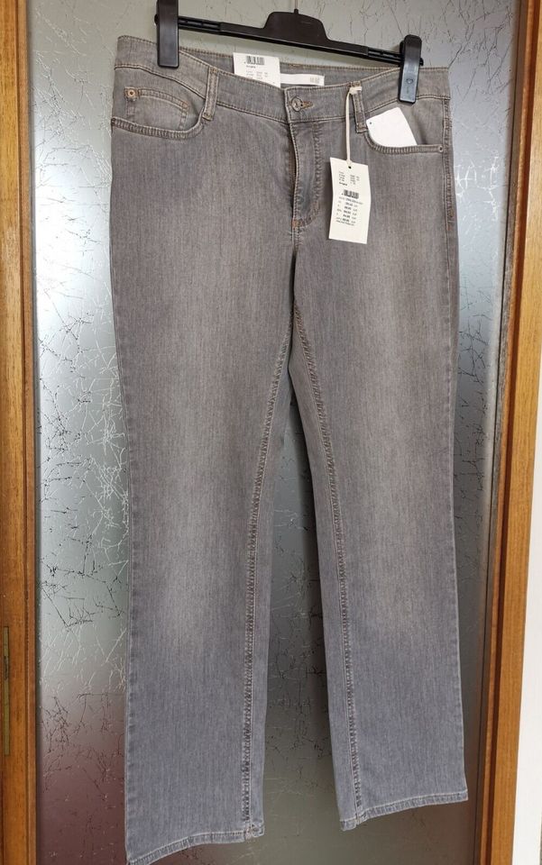 MAC Damen Jeans taupe-grau Gr. 44 L32  NEU in München
