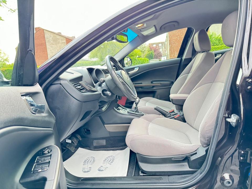 Alfa Romeo Giulietta Turismo*1.HAND*XENON*ALU*KLIMATR*TEMP* in Ahlen