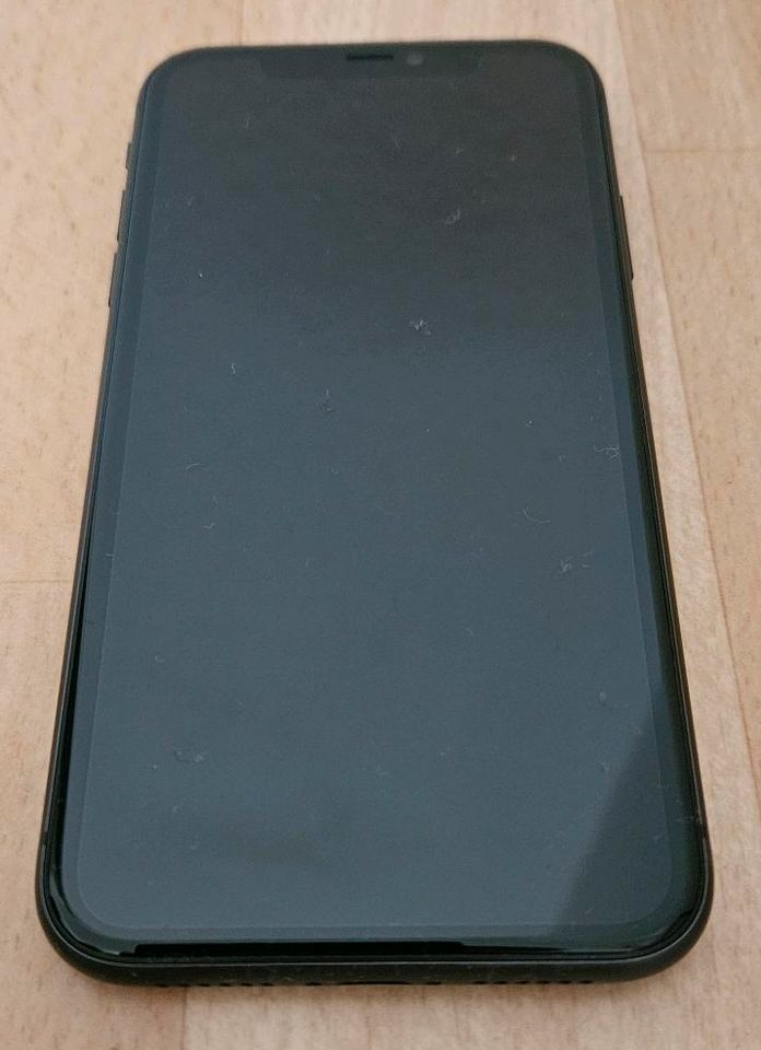 Apple iPhone 11 64GB schwarz 3F952D/A Demogerät | gebraucht in Dresden