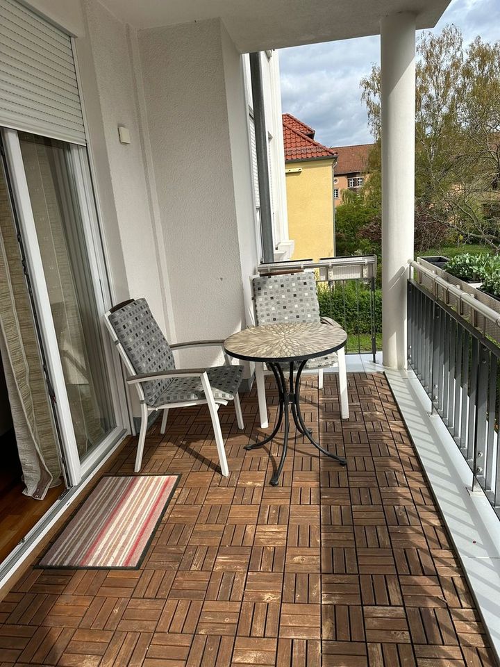 4 Zimmer Wohnung in einer Stadtvilla in Schmargendorf, Fußbodenheizung, Terrasse, 2 TG Stellplätze in Berlin